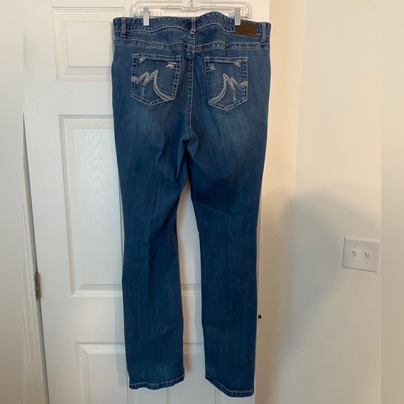 Maurice’s Jeans - Picture 2 of 6